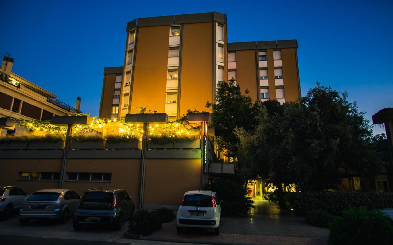 Mistral2 Hotel 4*